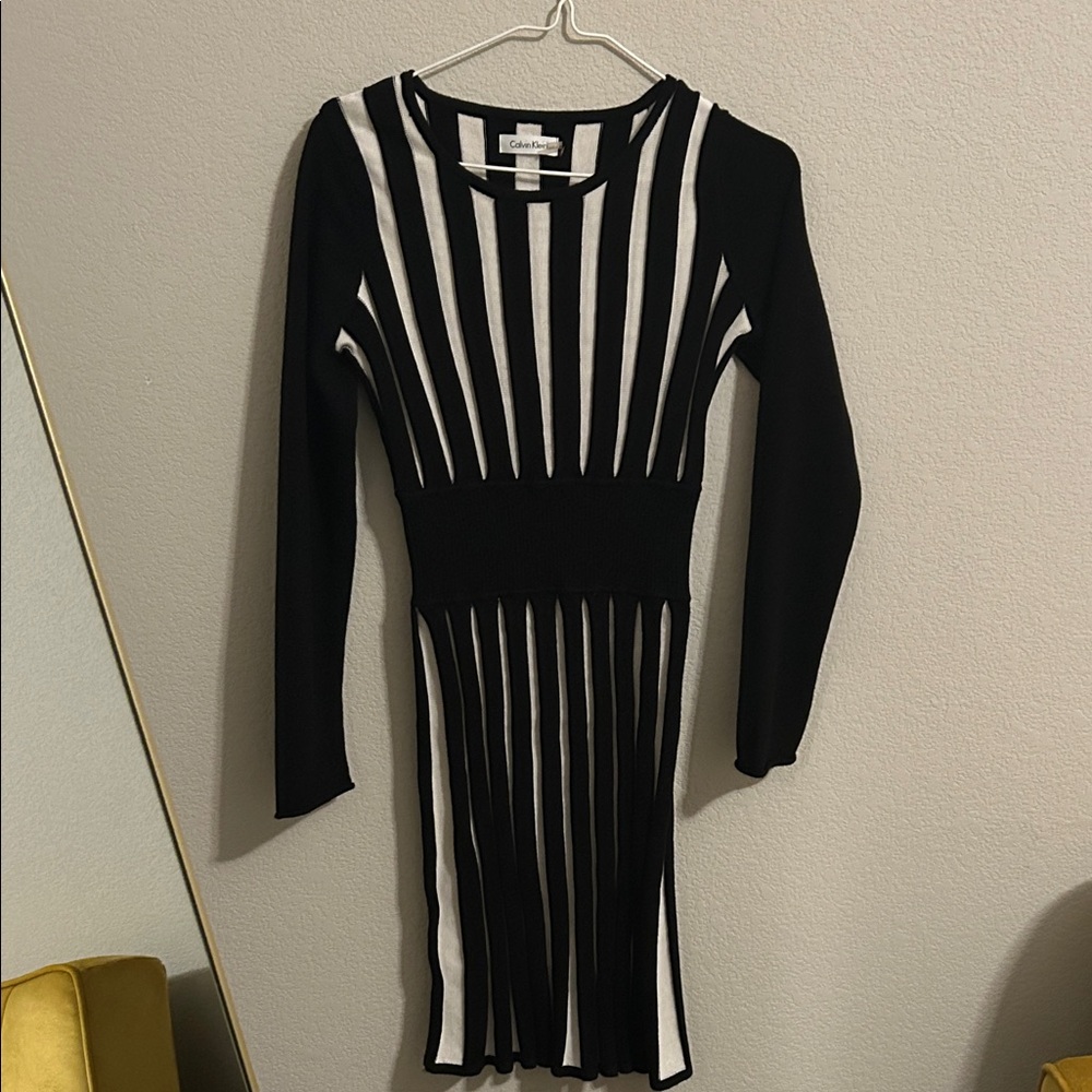 Calvin Klein Monochrome Long Sleeve Dress Small